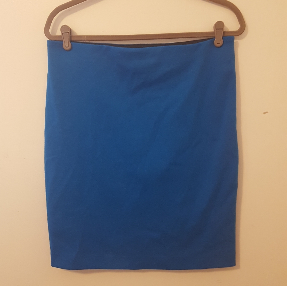 5/$25 Vince Camuto blue pencil skirt